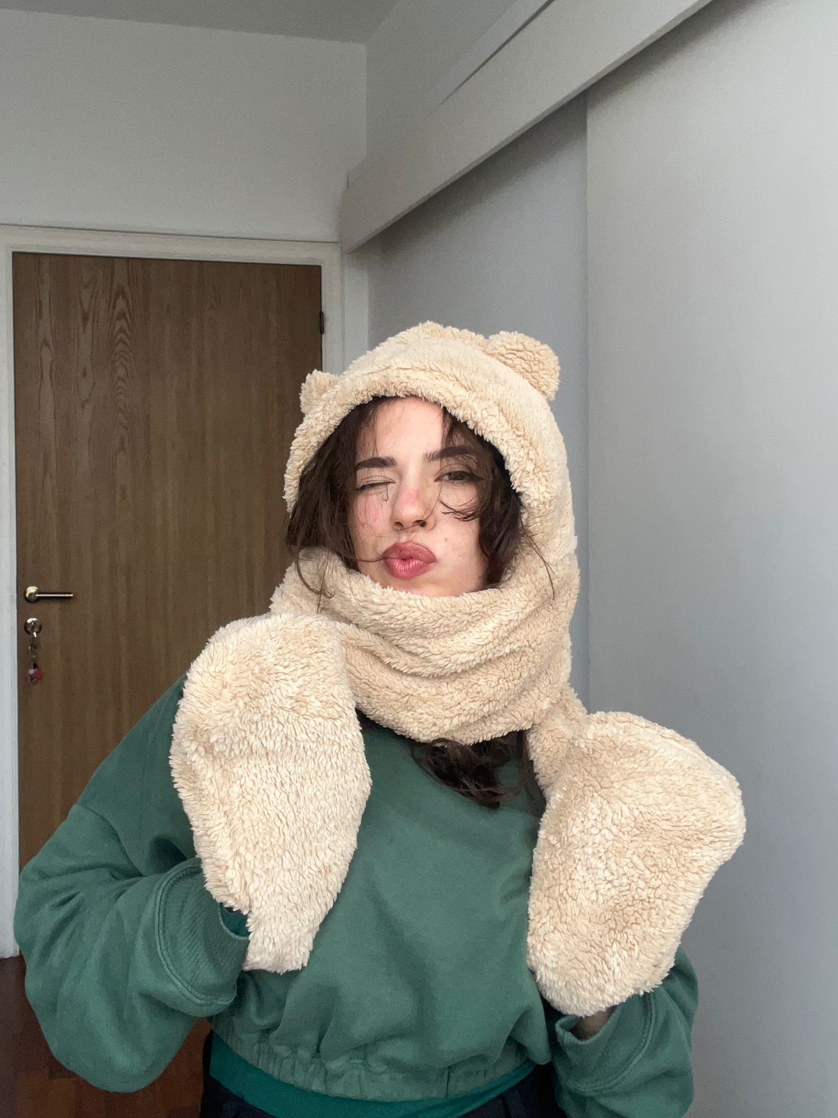 Fluffy Scarf-Hat