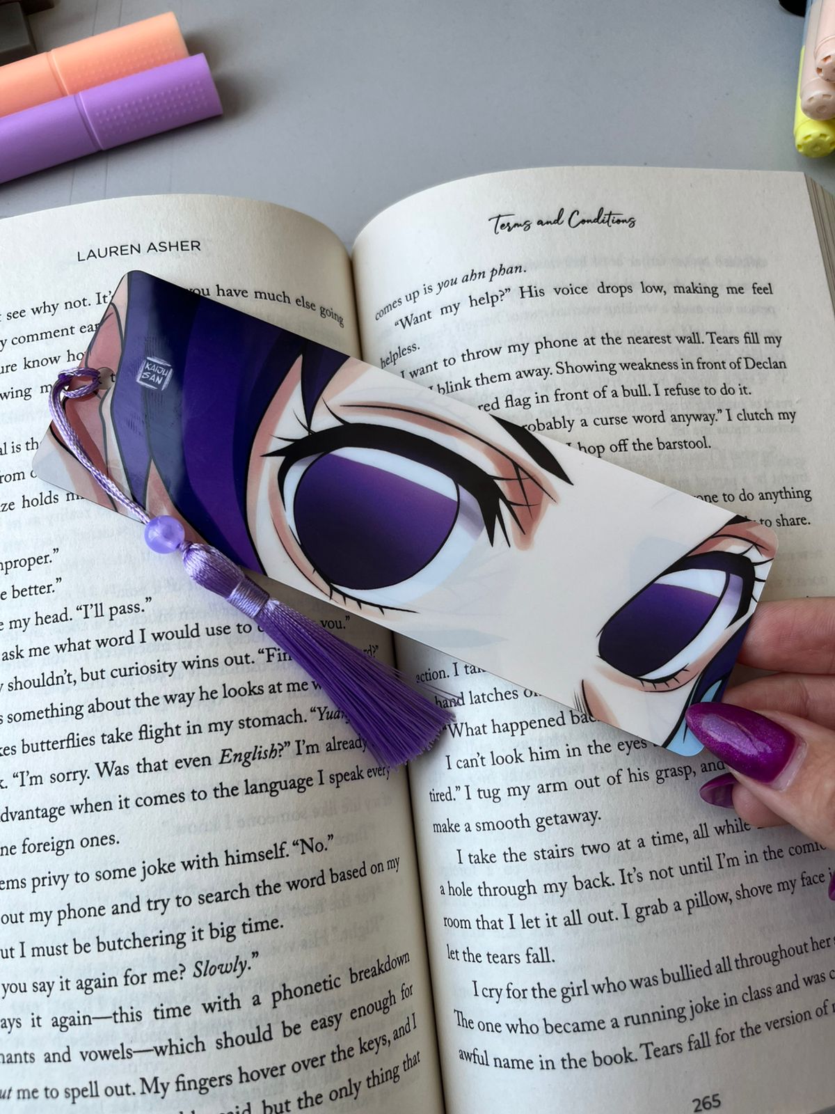 Shinobu Thin Bookmark With Tassel