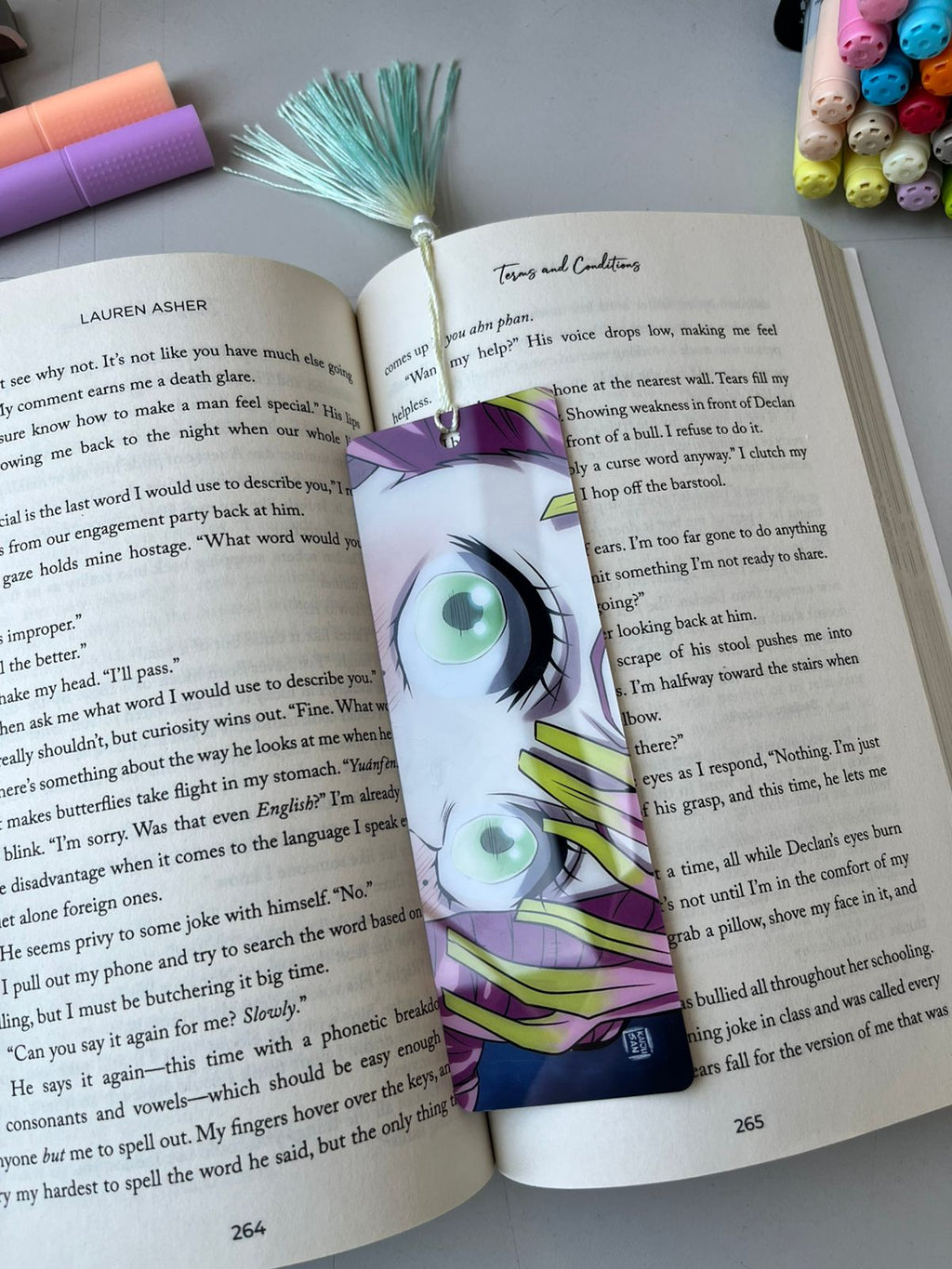 Mitsuri Thin Bookmark With Tassel